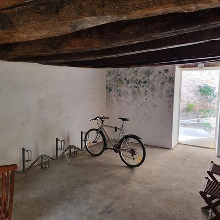 Hotel Fenetre Sur Cour Du Docteur Privey - Secure Park Bike - Voie Bleue Tournus Zewnętrze zdjęcie