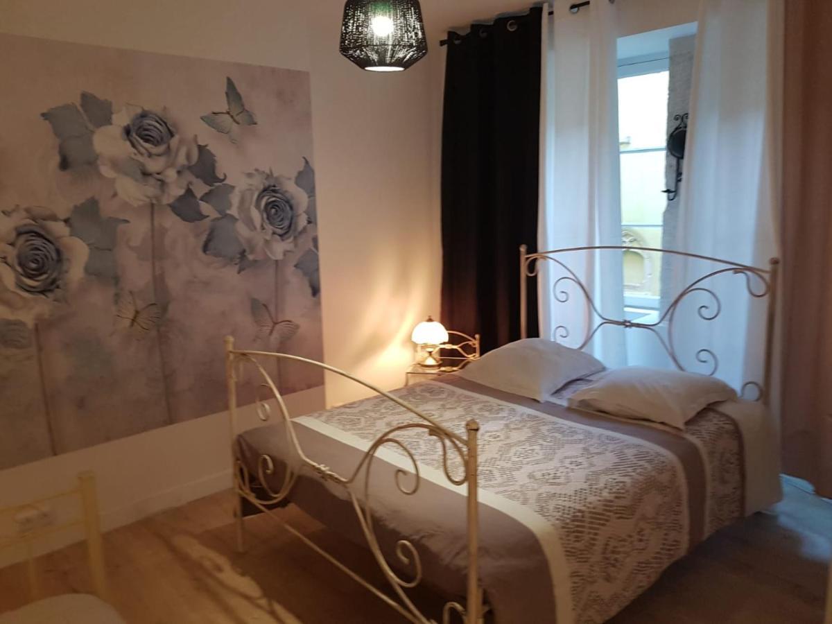 Hotel Fenetre Sur Cour Du Docteur Privey - Secure Park Bike - Voie Bleue Tournus Zewnętrze zdjęcie